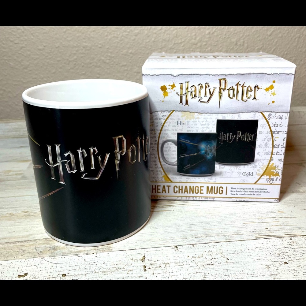 NIB* Harry Potter Heat Changing Wand Mug